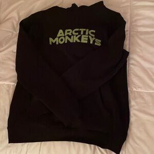 Arctic Monkey’s Red Rocks Sweatshirt Merch